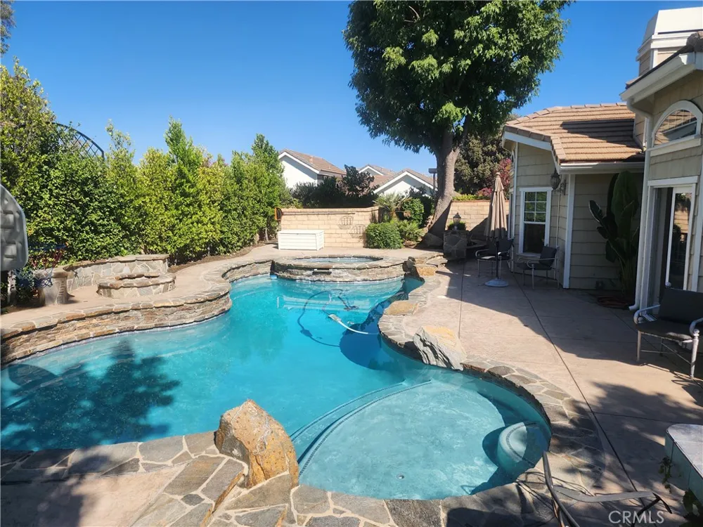 26049 Coronado Court Valencia, CA 91355