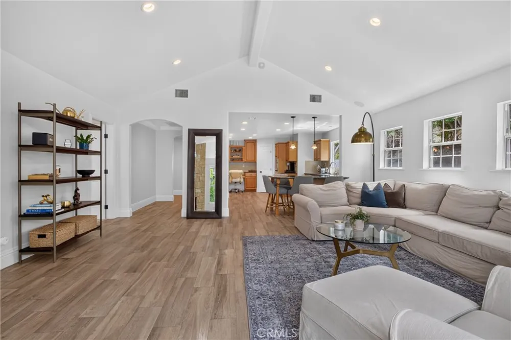 26049 Coronado Court Valencia, CA 91355