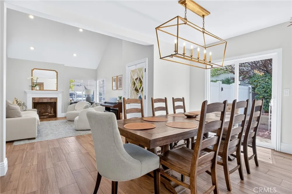 26049 Coronado Court Valencia, CA 91355