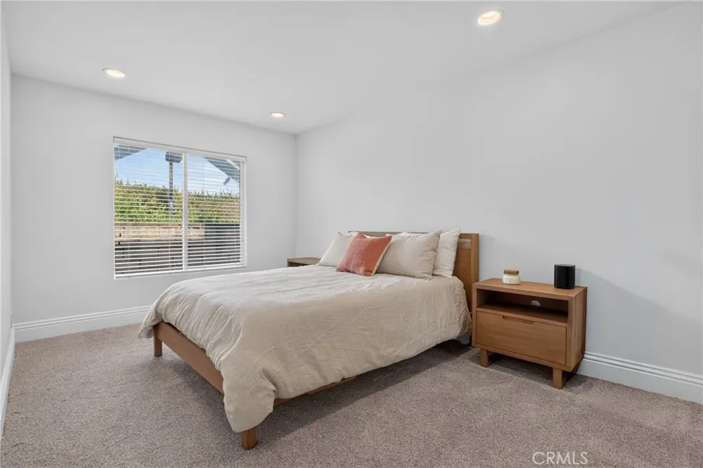 26049 Coronado Court Valencia, CA 91355