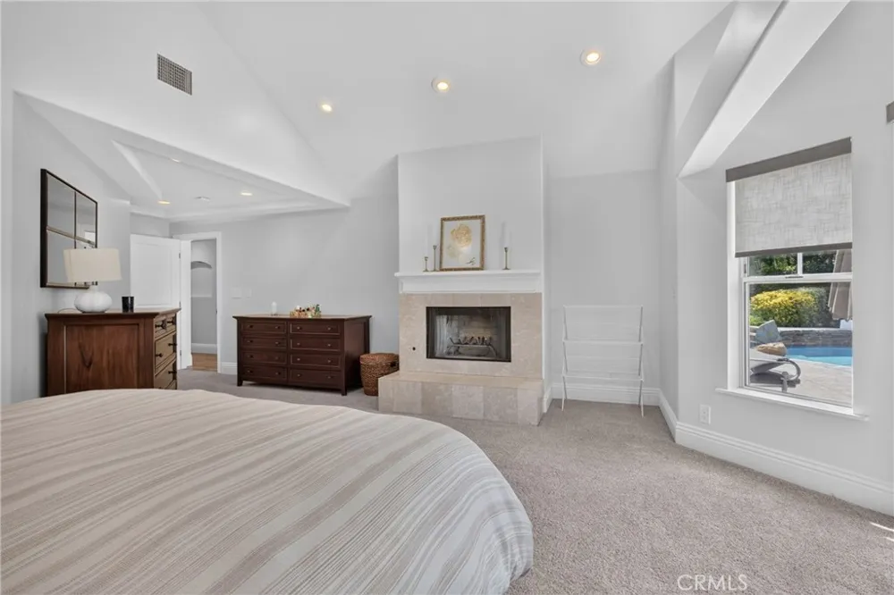 26049 Coronado Court Valencia, CA 91355