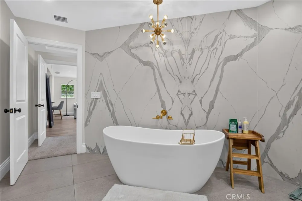 26049 Coronado Court Valencia, CA 91355