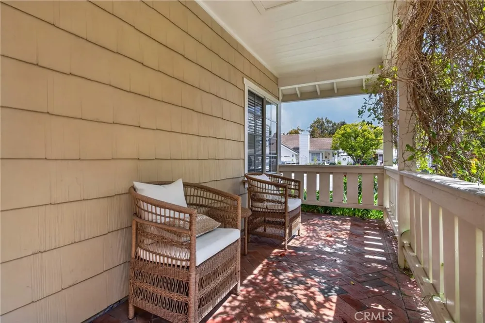 26049 Coronado Court Valencia, CA 91355