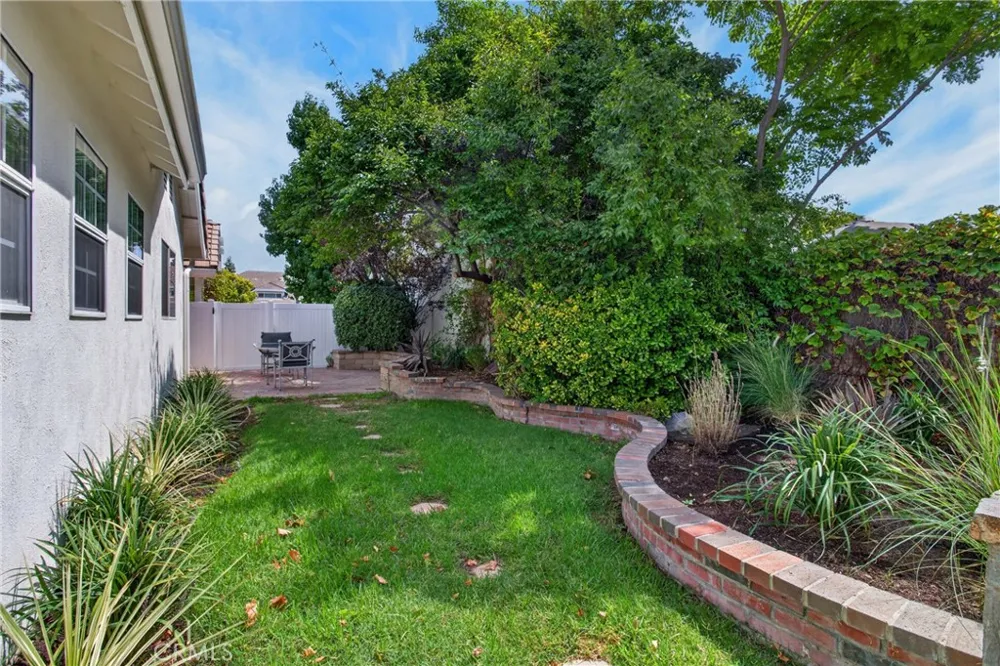 26049 Coronado Court Valencia, CA 91355