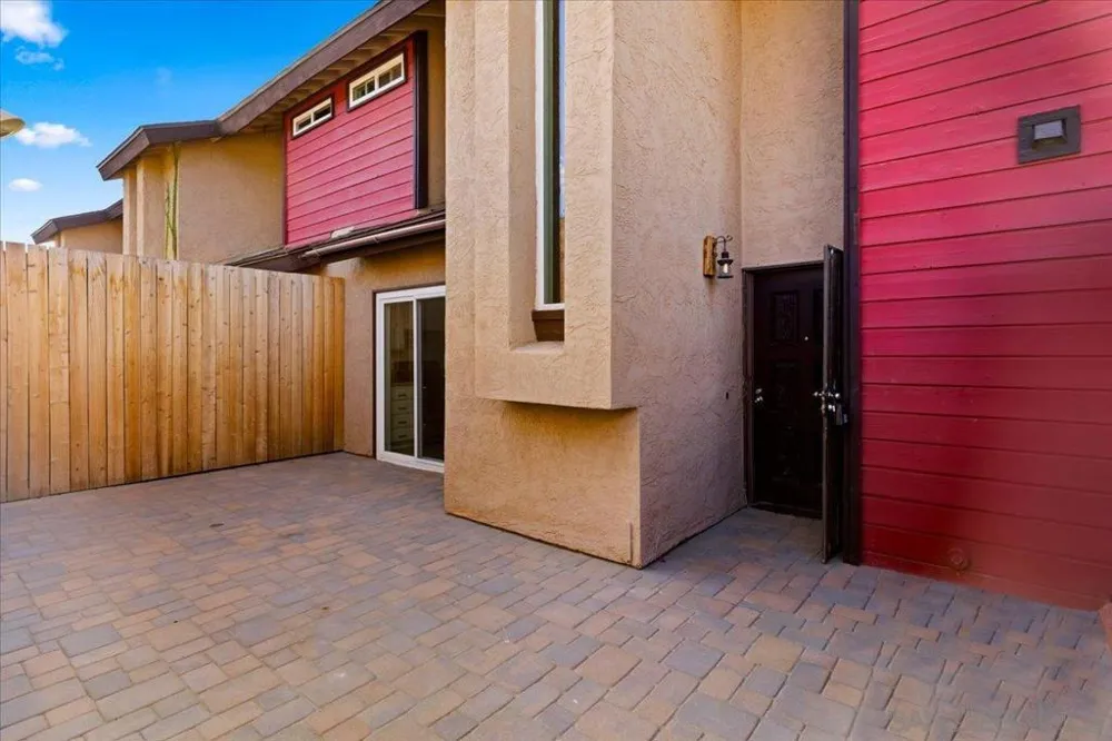 140 E El Norte Pkwy #3 Escondido, CA 92026