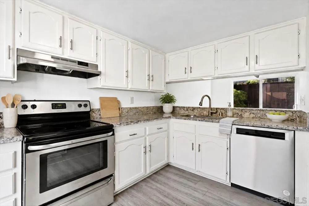 140 E El Norte Pkwy #3 Escondido, CA 92026