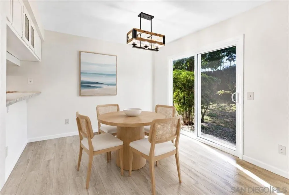 140 E El Norte Pkwy #3 Escondido, CA 92026