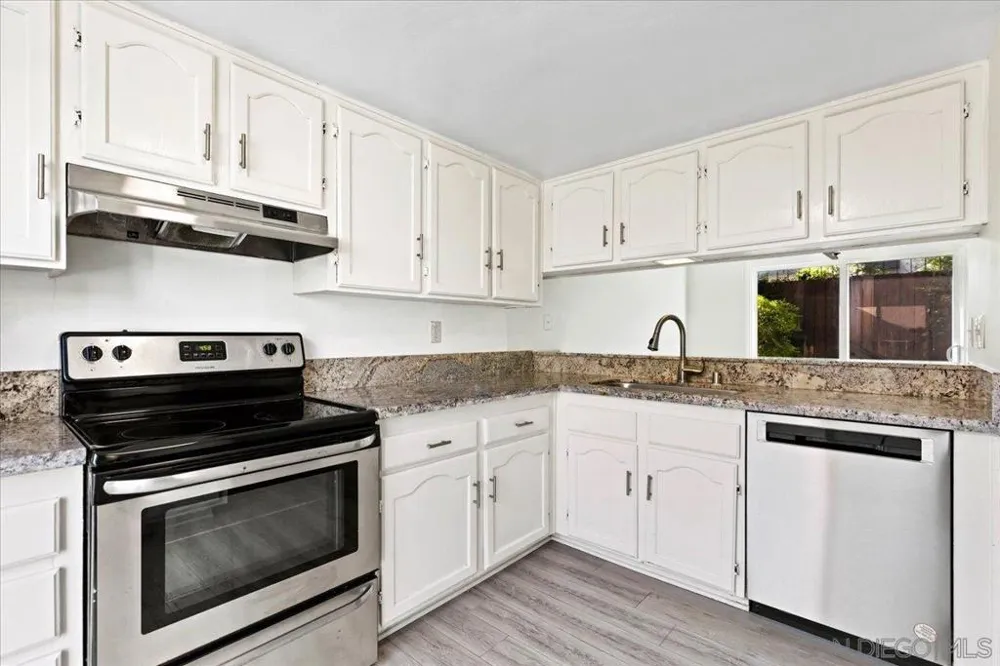 140 E El Norte Pkwy #3 Escondido, CA 92026