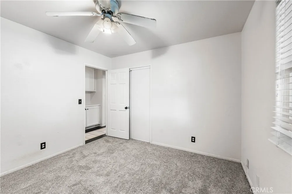 5241 E Avenue R12 Palmdale, CA 93552