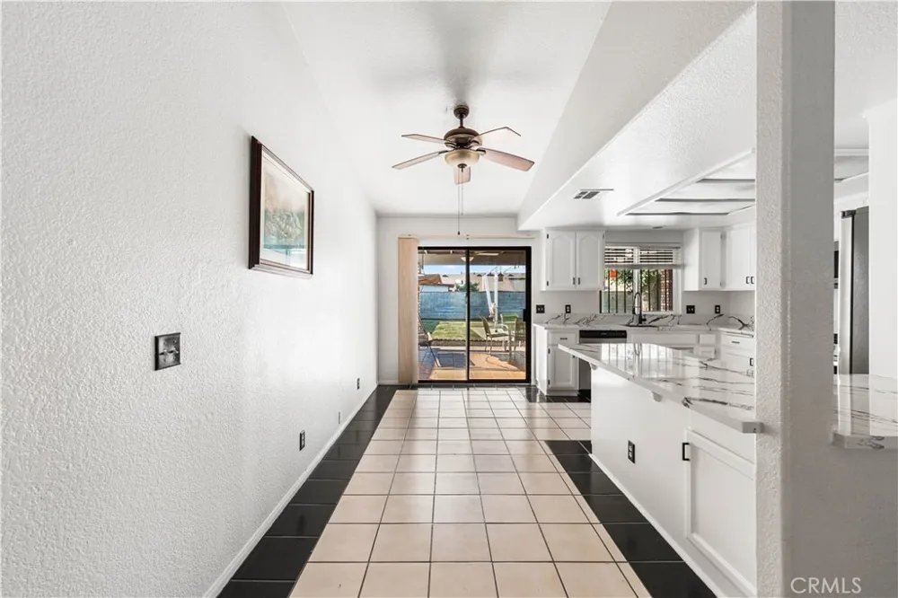 5241 E Avenue R12 Palmdale, CA 93552