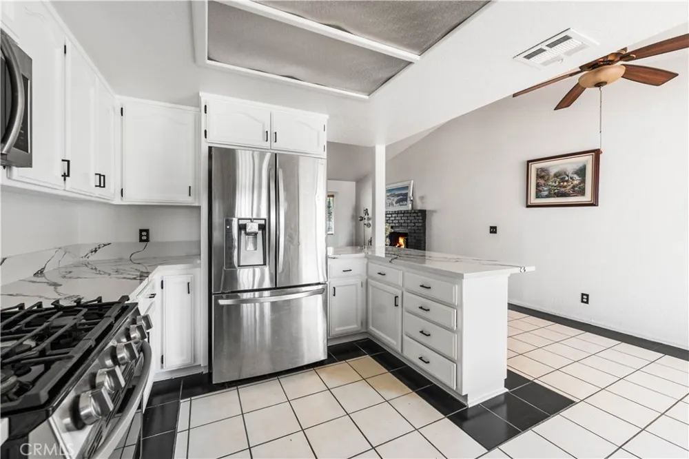 5241 E Avenue R12 Palmdale, CA 93552
