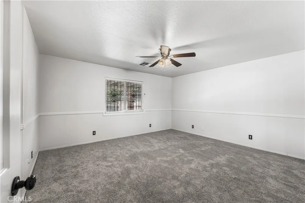 5241 E Avenue R12 Palmdale, CA 93552