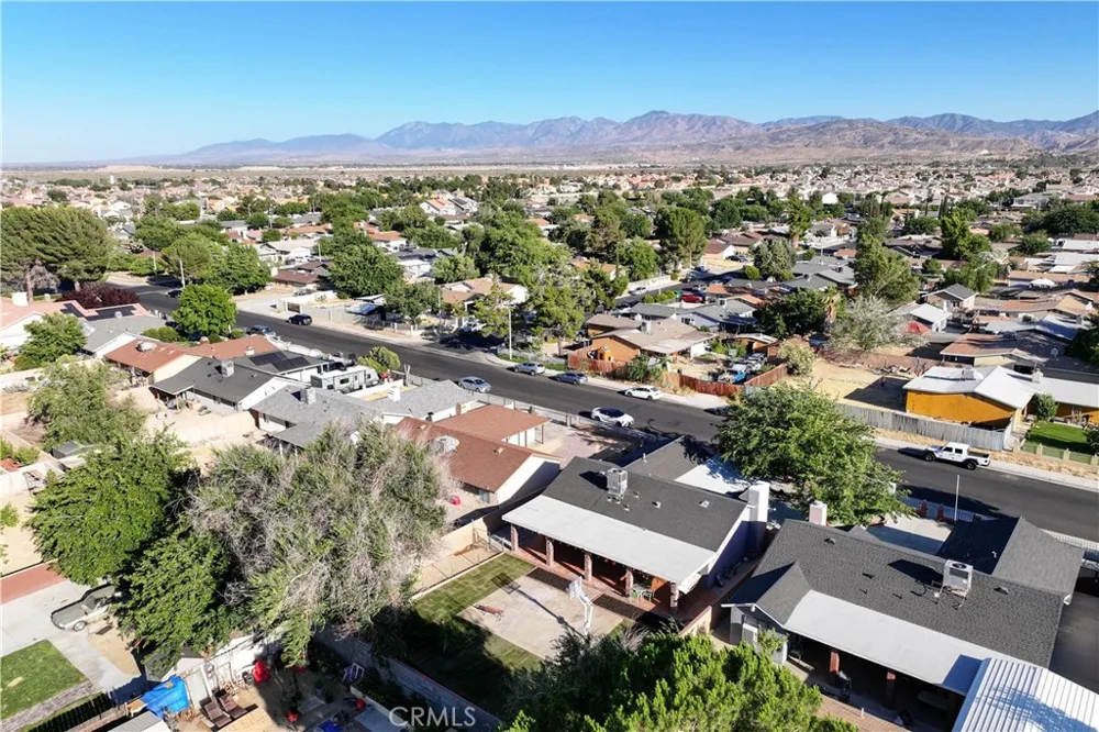 5241 E Avenue R12 Palmdale, CA 93552