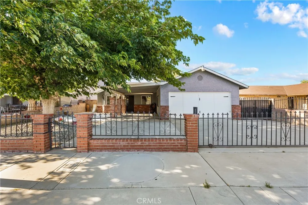 5241 E Avenue R12 Palmdale, CA 93552