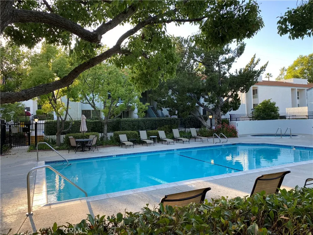 4632 Park Granada #96 Calabasas, CA 91302