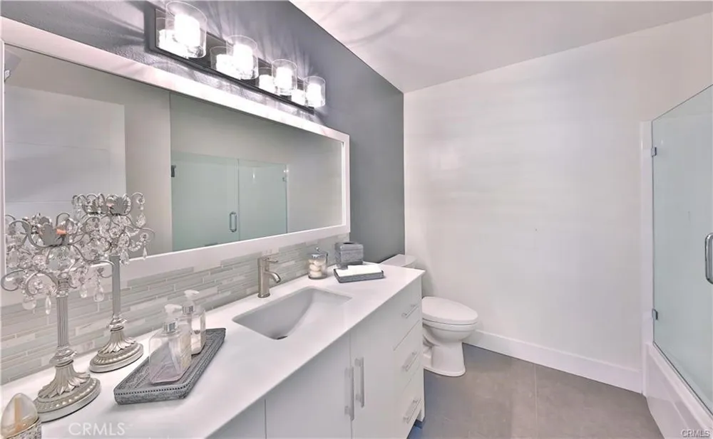 4632 Park Granada #96 Calabasas, CA 91302