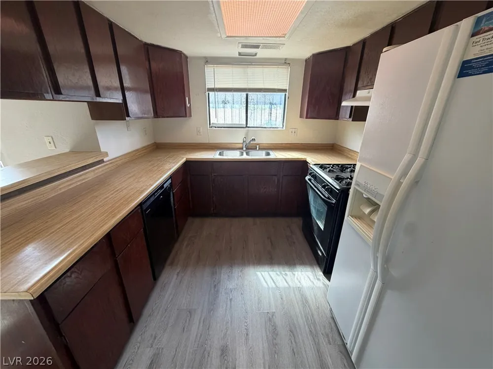 110 Bel Port Drive #113 Las Vegas, NV 89110