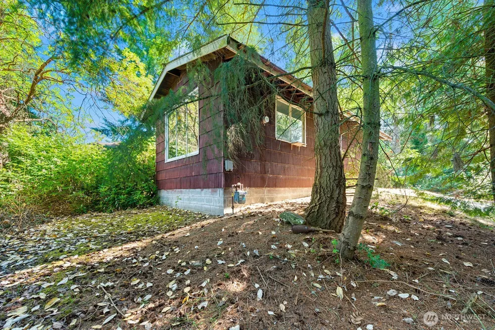 17552 12th Avenue NE Shoreline, WA 98155
