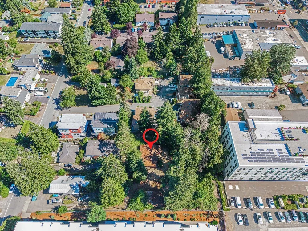 17552 12th Avenue NE Shoreline, WA 98155