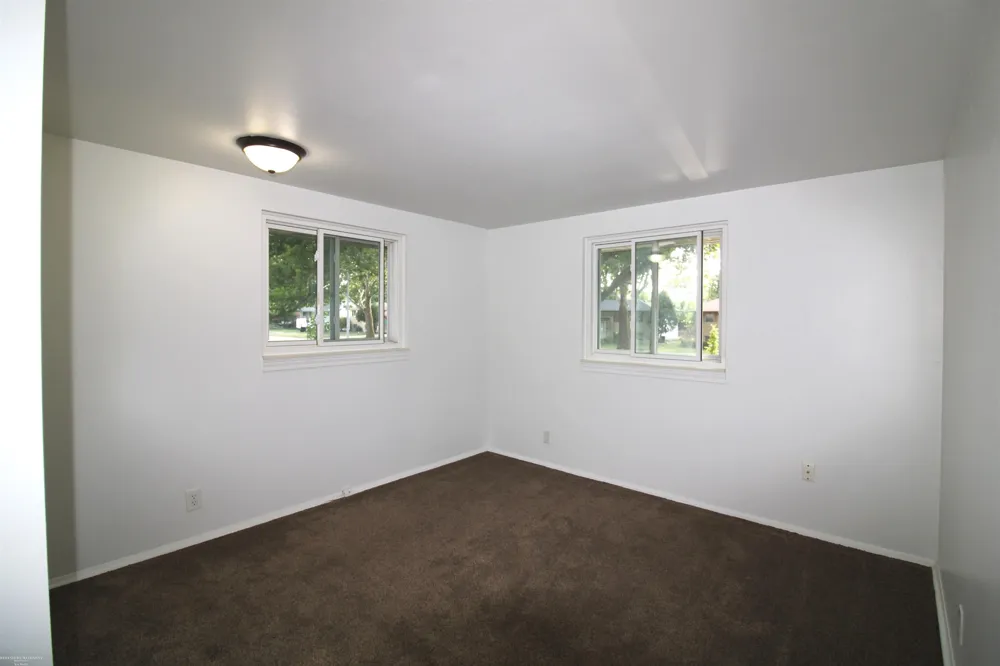 2131 Koper Drive Sterling Heights City, MI 48310