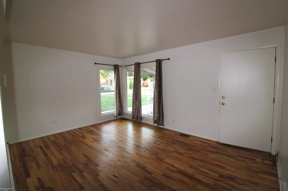 2131 Koper Drive Sterling Heights City, MI 48310