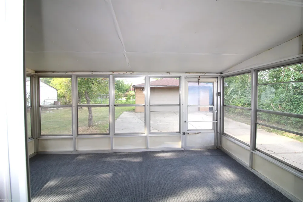 2131 Koper Drive Sterling Heights City, MI 48310