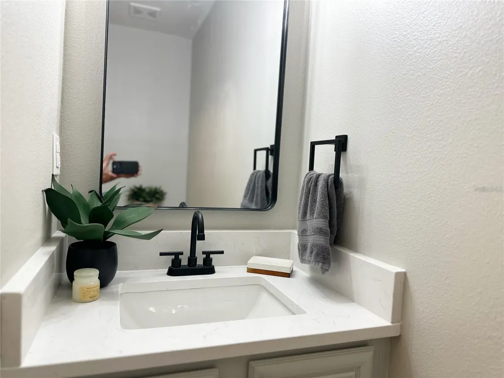 10341 LAKE DISTRICT LANE #55B Orlando, FL 32832