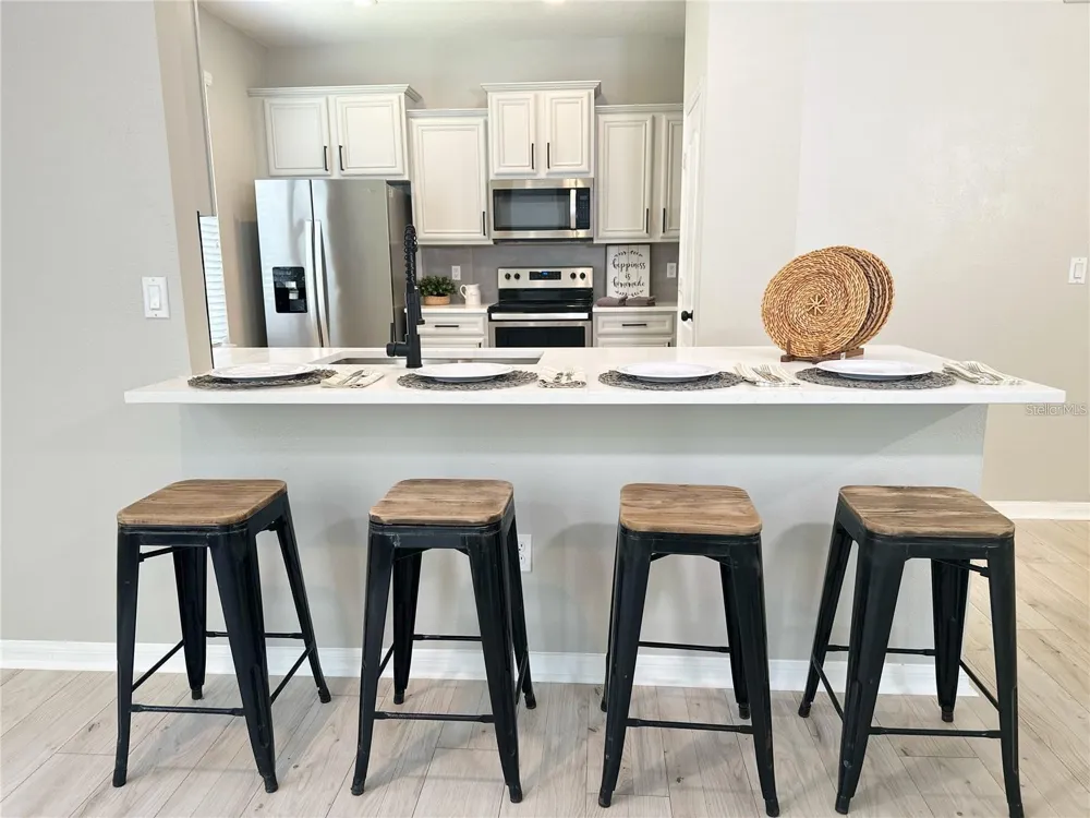 10341 LAKE DISTRICT LANE #55B Orlando, FL 32832