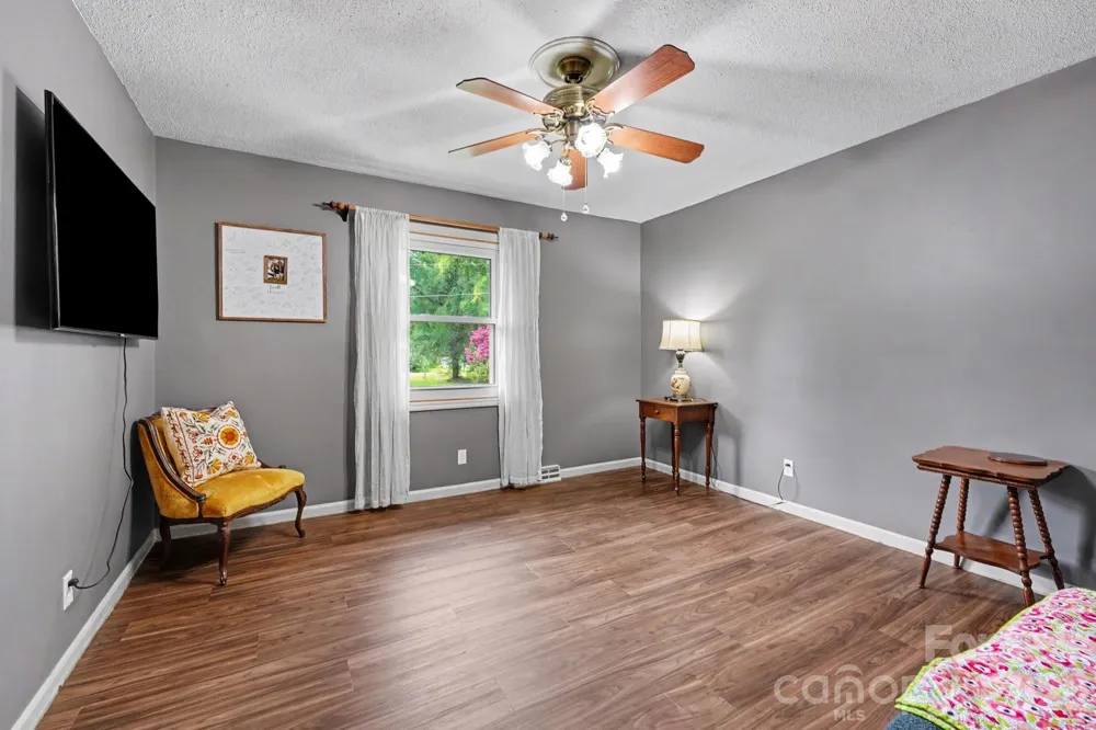 361 River Road Advance, NC 27006