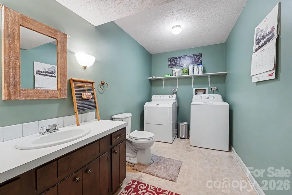 361 River Road Advance, NC 27006