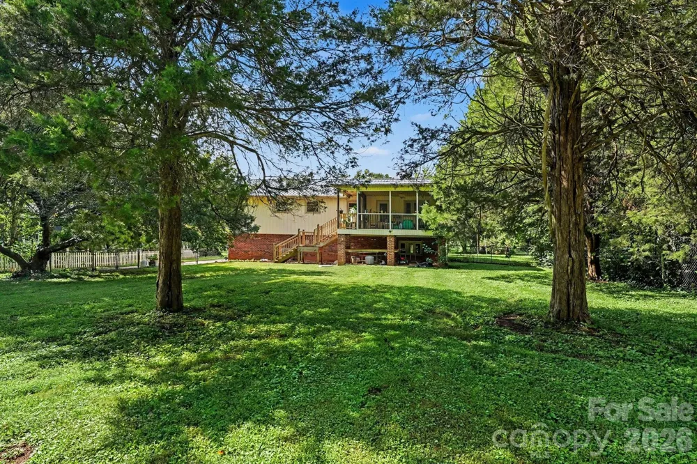361 River Road Advance, NC 27006