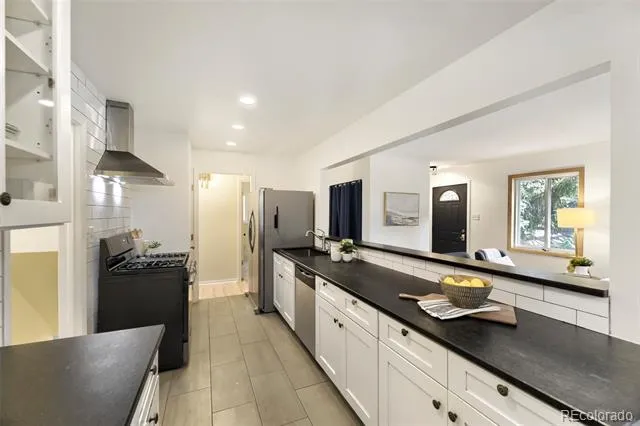 5671 E Bates Avenue Denver, CO 80222
