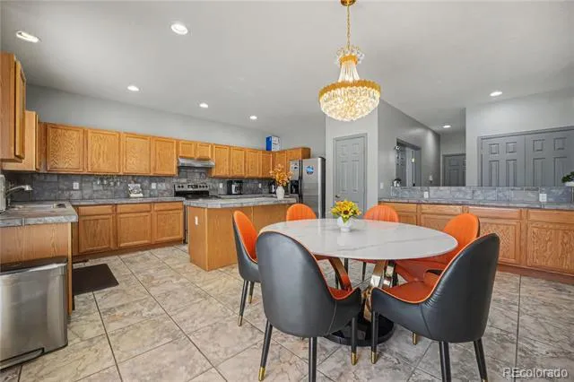 9204 W Radcliffe Place Littleton, CO 80123