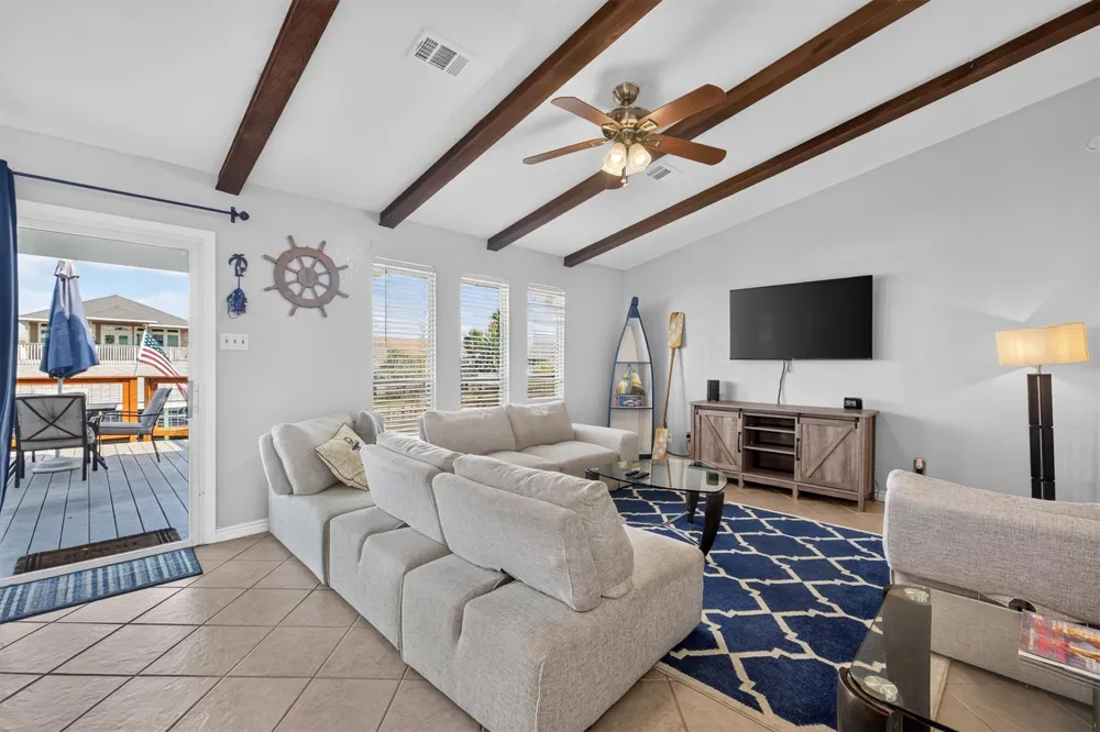 615 Warsaw Street Bayou Vista, TX 77563