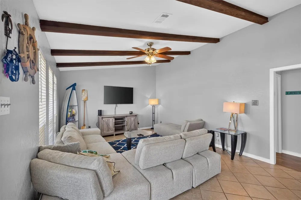 615 Warsaw Street Bayou Vista, TX 77563