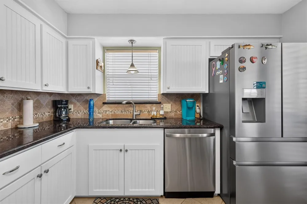615 Warsaw Street Bayou Vista, TX 77563