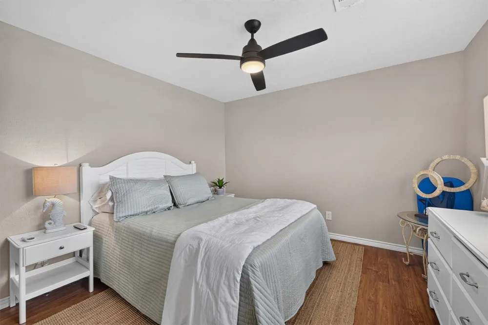 615 Warsaw Street Bayou Vista, TX 77563