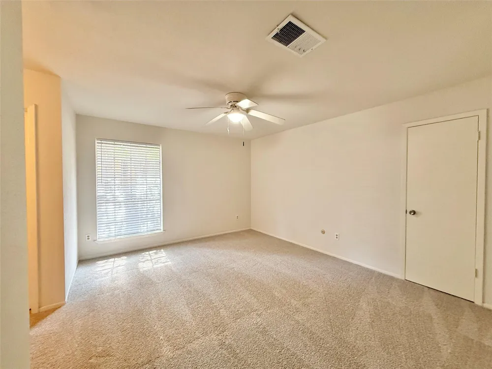 16 Rock Pine Court The Woodlands, TX 77381