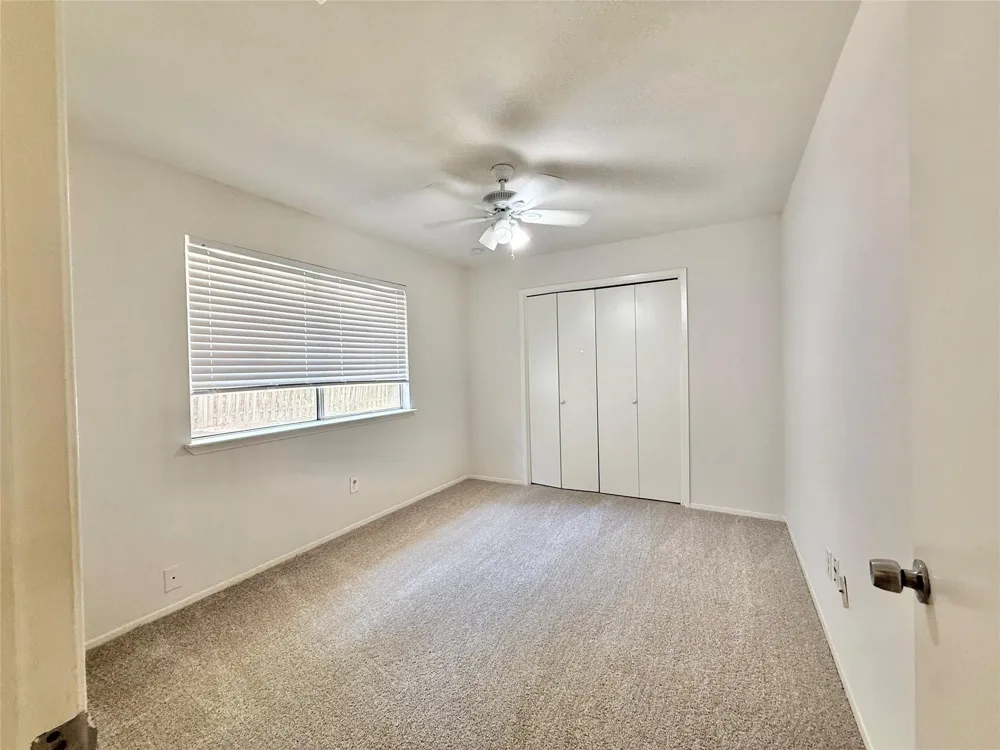 16 Rock Pine Court The Woodlands, TX 77381