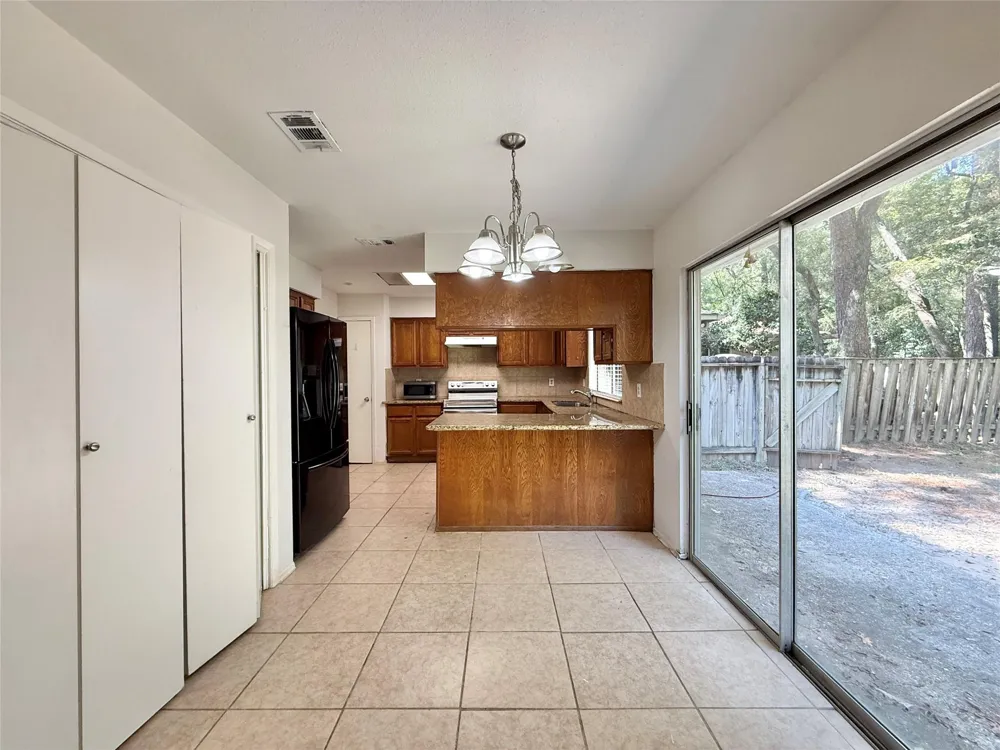 16 Rock Pine Court The Woodlands, TX 77381
