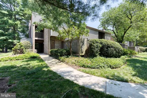 10564 CROSS FOX LANE