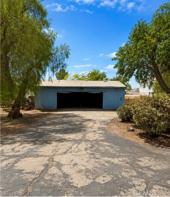 18440 Carroll Perris, CA 92570