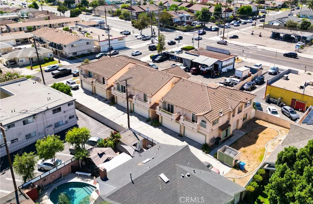 8317 Alameda Street Downey, CA 90242
