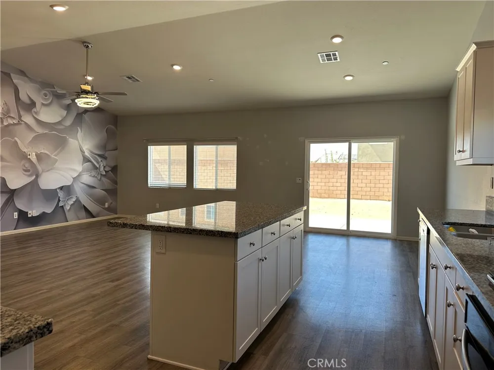 13166 Sierra Blanca Way Victorville, CA 92394
