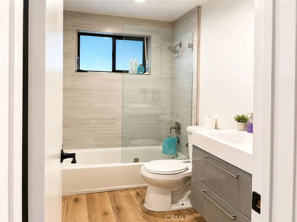 6600 Shoup Avenue West Hills, CA 91307