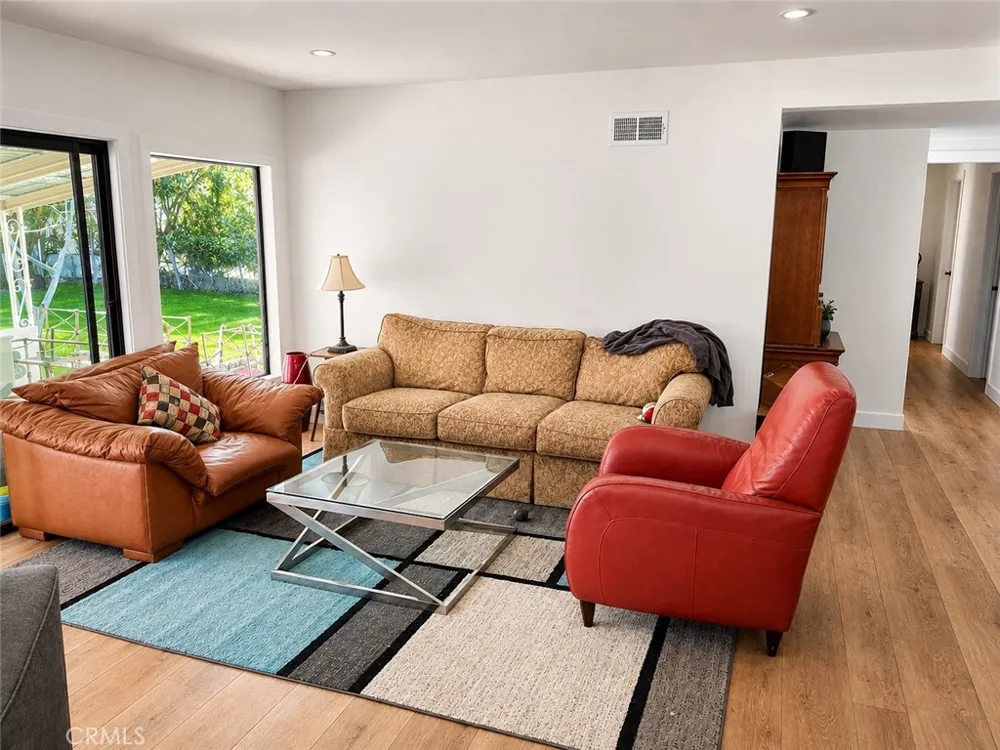 6600 Shoup Avenue West Hills, CA 91307