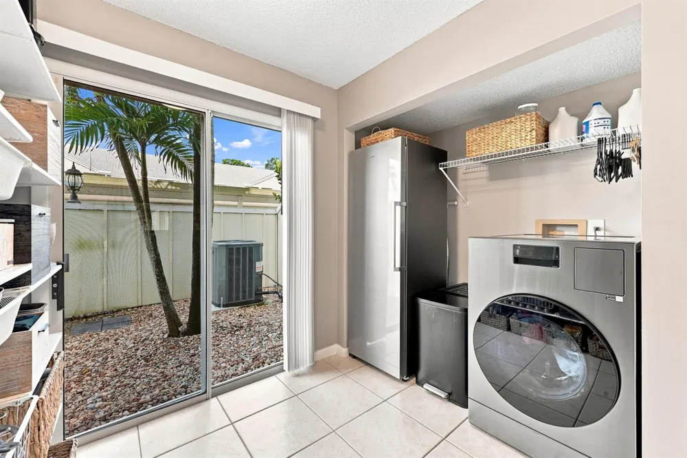 6174 RIVERWALK LANE #5 Jupiter, FL 33458
