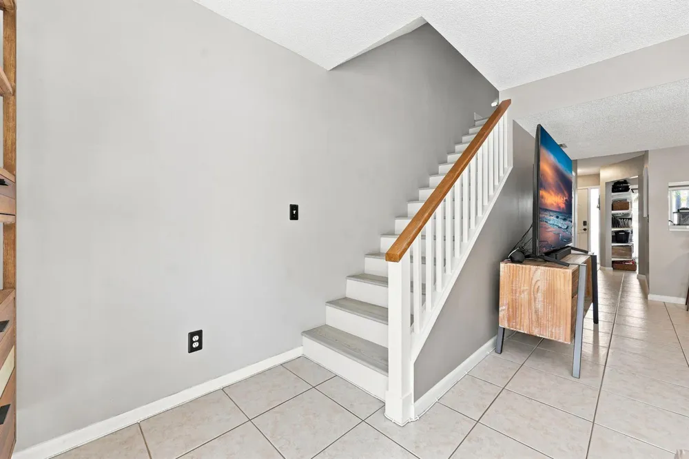 6174 RIVERWALK LANE #5 Jupiter, FL 33458