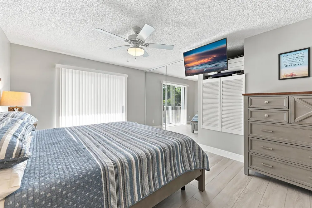 6174 RIVERWALK LANE #5 Jupiter, FL 33458