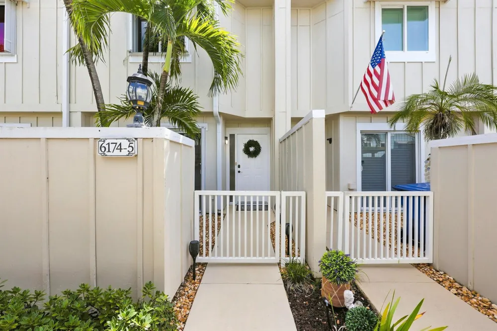 6174 RIVERWALK LANE #5 Jupiter, FL 33458